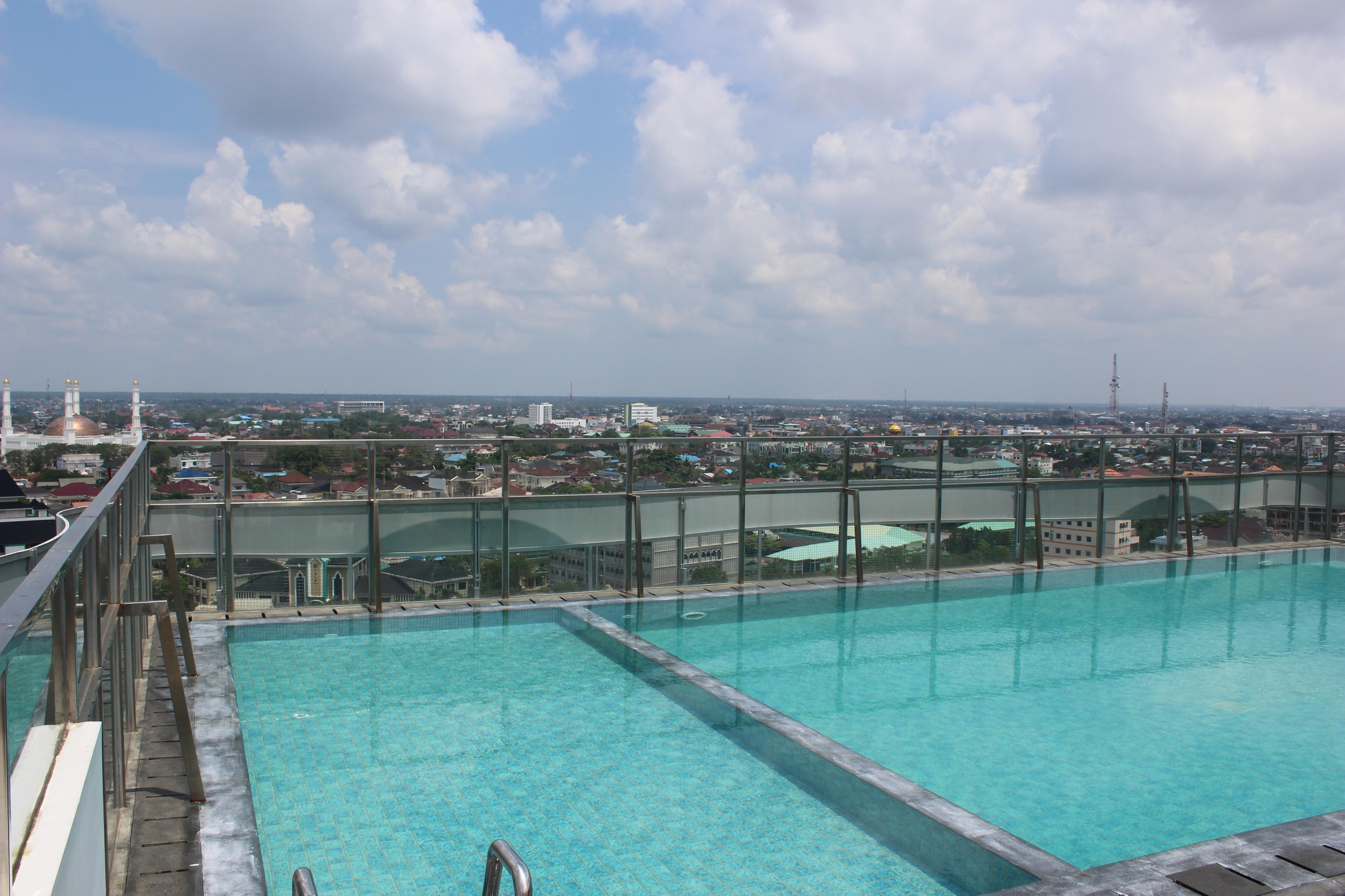 Harris Hotel Pontianak Kültér fotó