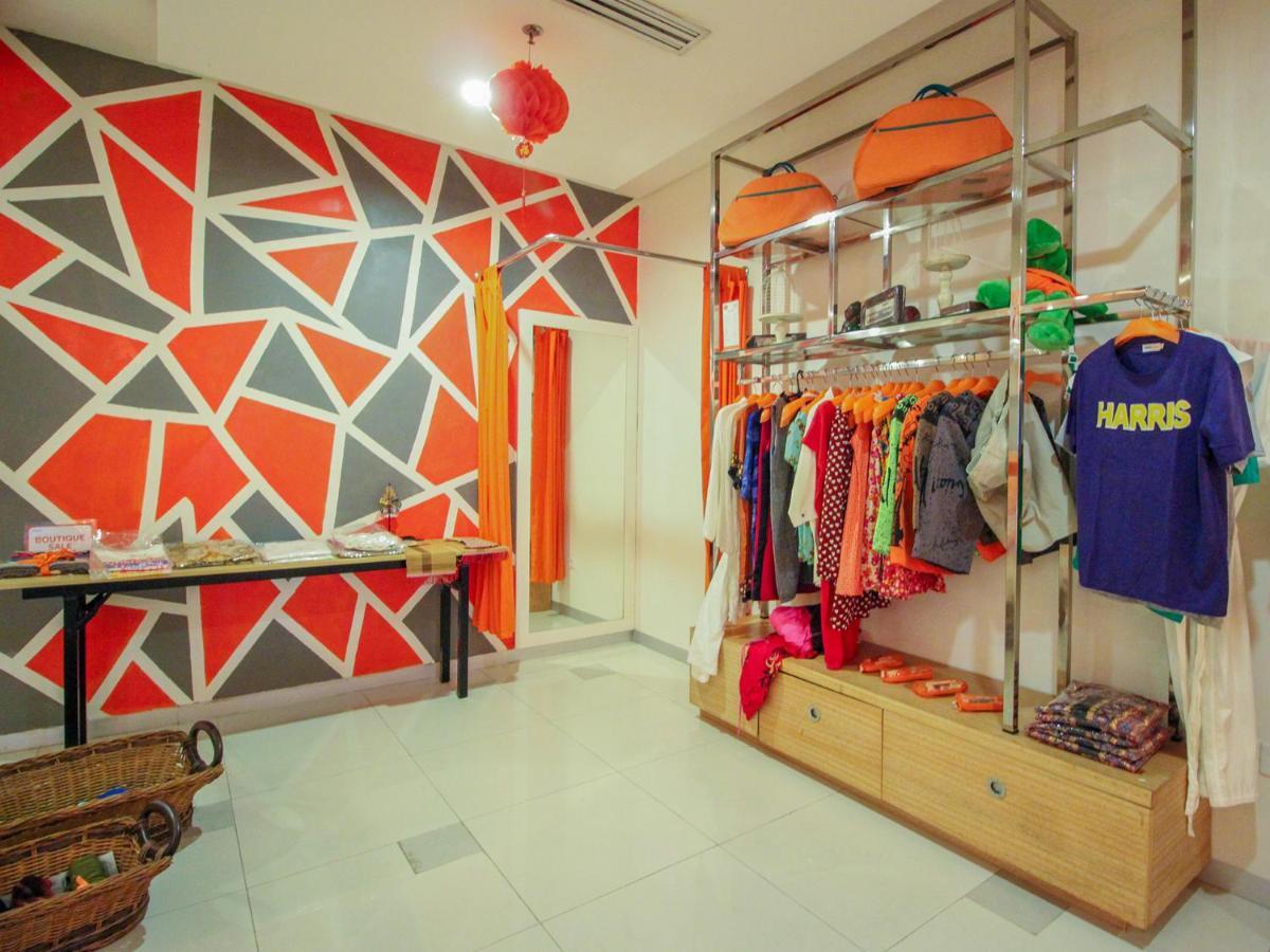 Harris Hotel Pontianak Kültér fotó